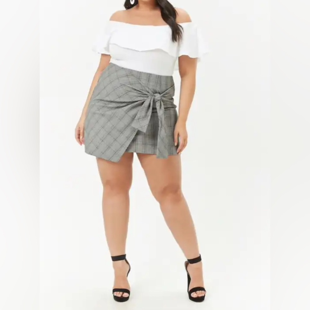 Plus size glen plaid tie~front mini skirt